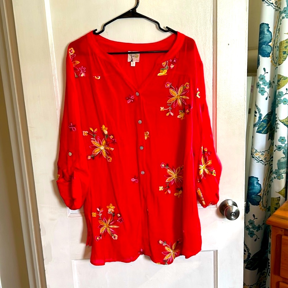 Fig and Flower blouse size 2X